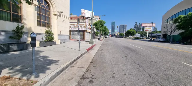 Villa Elaine Apartments