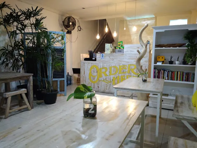 Sittichai Thailand Food & Mangos Cafe