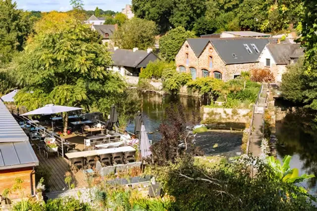 Au Bord de la Rive B&B