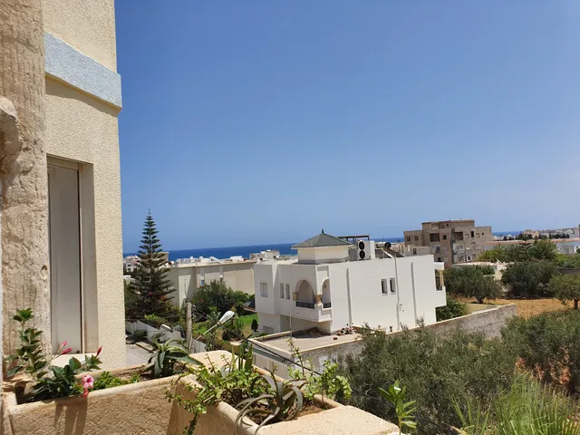 Vacances sur la Colline Location Maison & Location D'appartement