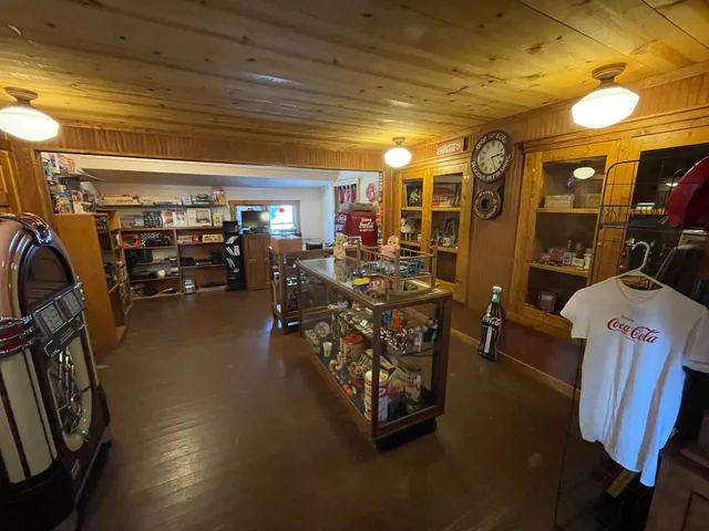 Le Vintage Rose Antique Mall