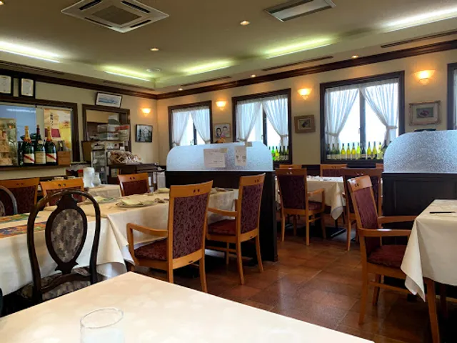 フランス料理 ラポール・ド・クニトミ