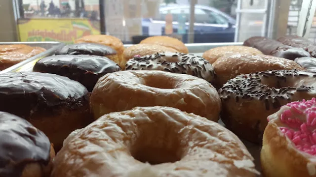 Mom's Quality Donuts