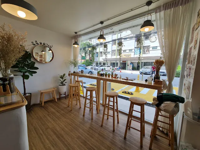 Ninil Cafe นินิล คาเฟ่