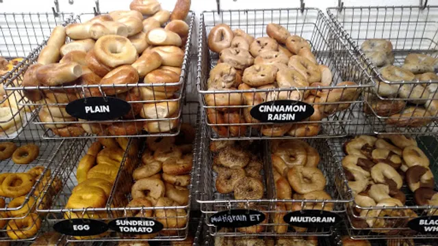 Royal Bagel Bakery Olney)