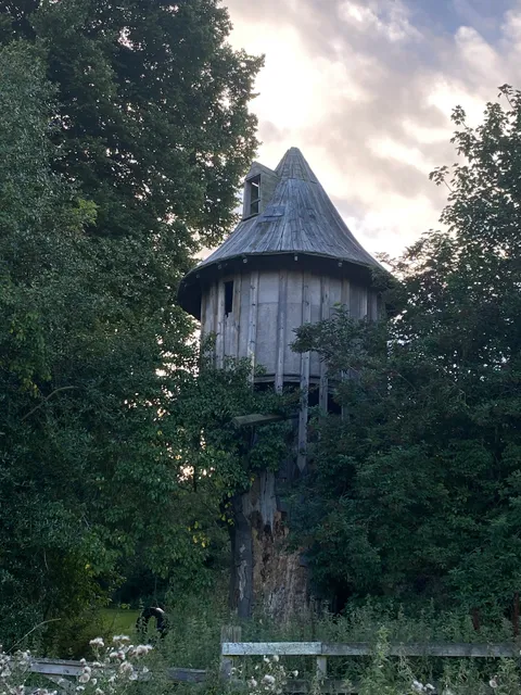 Lochside Garden House