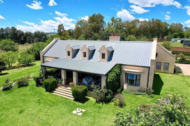 Hartley Manor Guest House