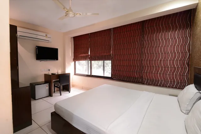 Hotel Afridi International.