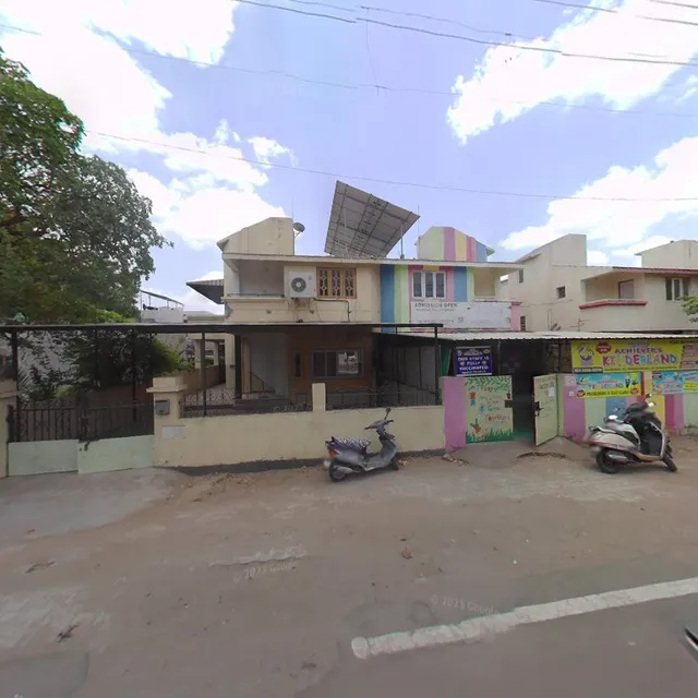 Santosh Pavbhaji & Chinese