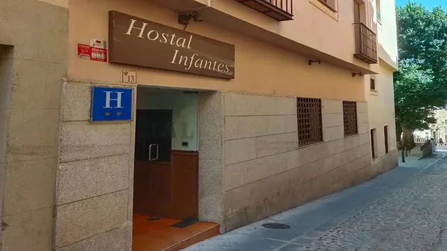 Hostal en Toledo España - Infantes