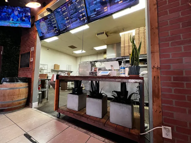 Pizzeria El Jefe Mexican Pizza Revolution!