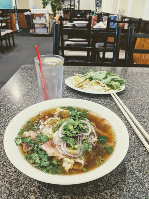 Bếp Nhà (Viet Kitchen)