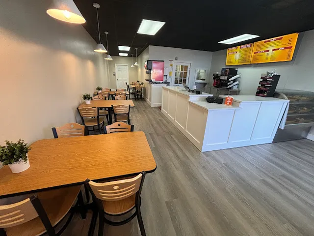 Holey Moley Bagel Shop