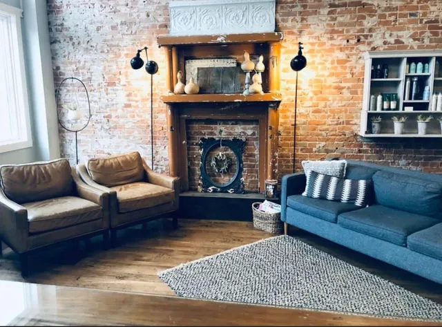 Roots Hair Studio & Day Spa