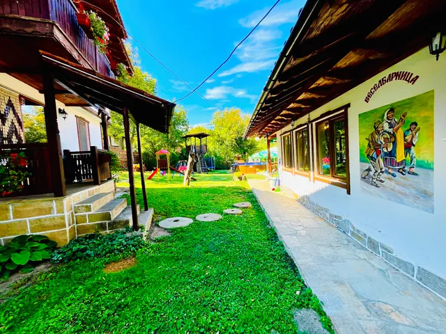 Къща за Гости "Бачо Кольо"