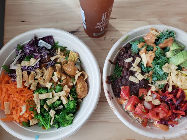 Freshii south common