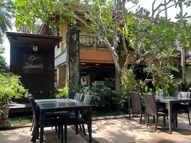 Ban Suan Sudapon Restaurant