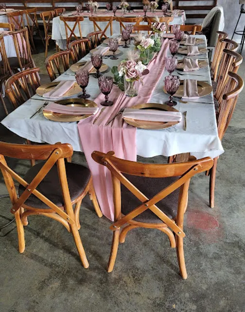 Todo Natural Restaurant & Catering