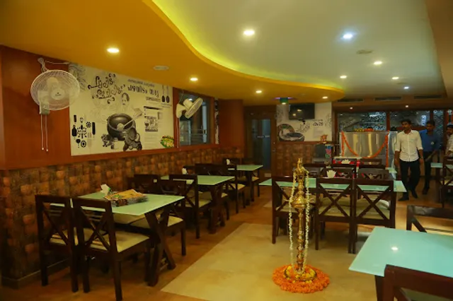 Pazhayidom Ruchi Restaurant