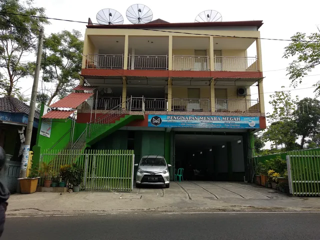 Penginapan Menara Megah Syariah