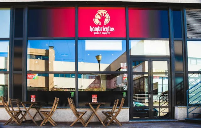 Hambrientos hasta el amanecer