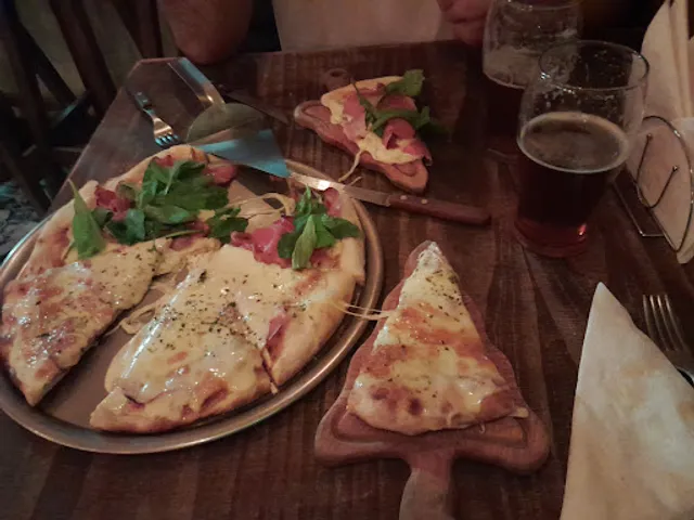 Mr. Pizza I Pizza a la piedra