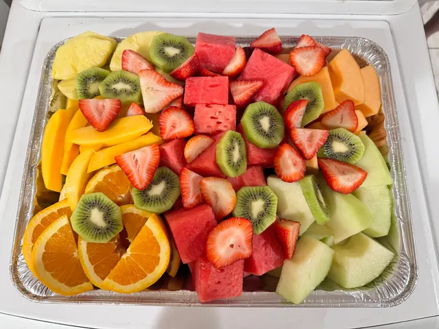Pinky Fresh Fruit Salad & Smoothies