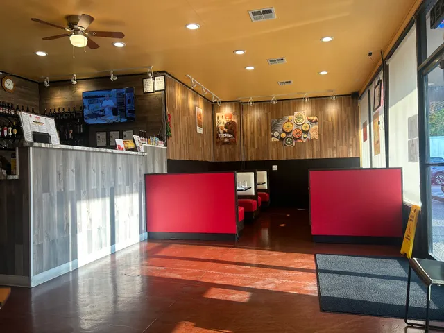 Naan Curry Indian Cuisine