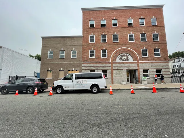 Oasis — A Haven for Women and Children