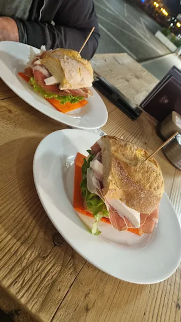 Piccolo bar grado 1961