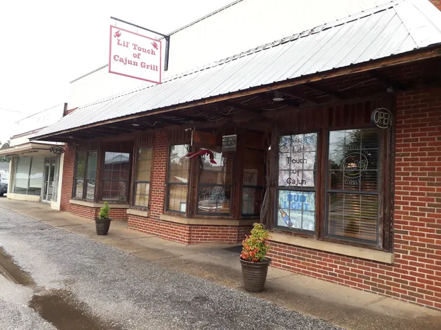 Lil' Touch Of Cajun Grill