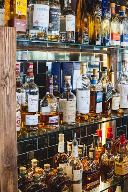 Food + Beer - Florida Sports Bar