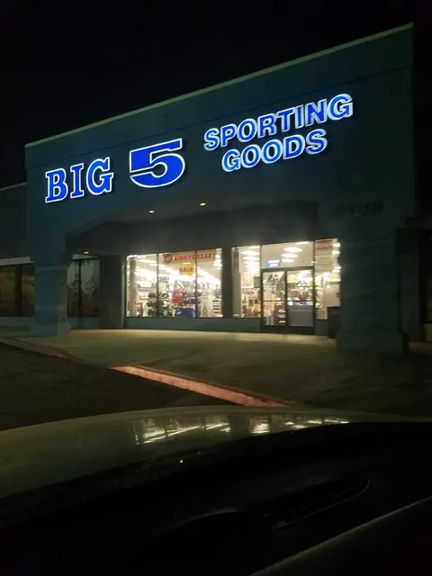 La Puente Shopping Center