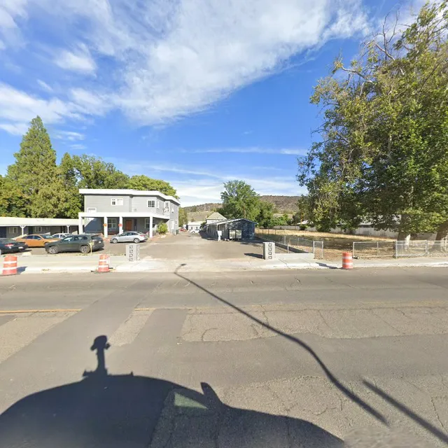Yreka Motel & Trailer Park