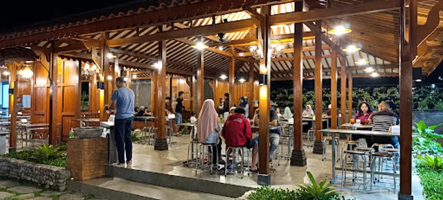 Ayam Penyet Surabaya Magelang