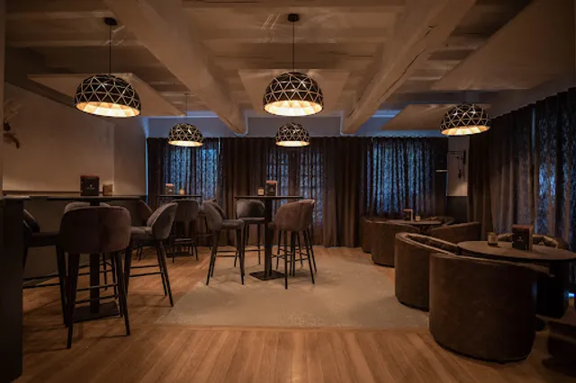 La Touchetière - Bar à vins & Restaurant