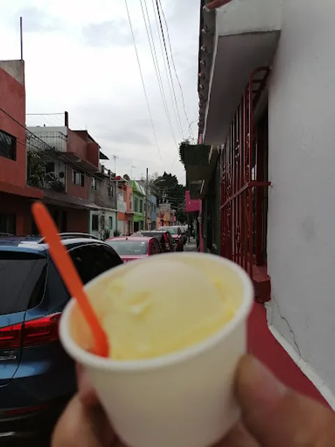 Helados Montes de Oca.