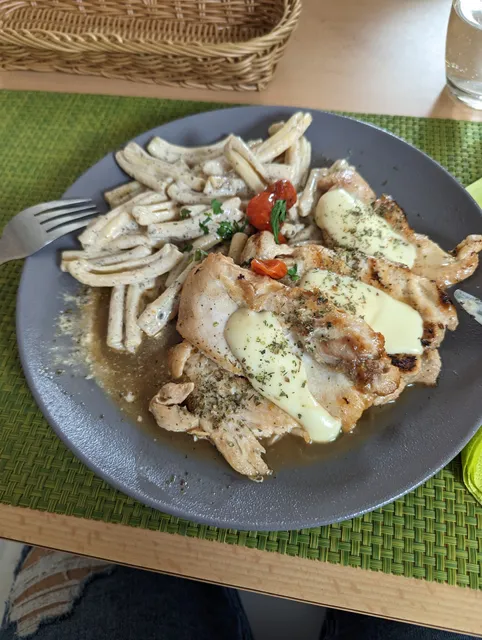 Kooperativa Dame, trajnostni turizem in gostinstvo, z.o.o., socialno podjetje