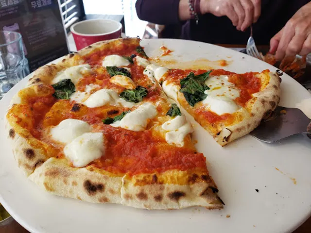 꽃피는화덕피자