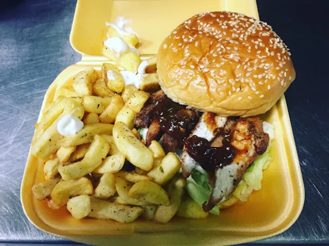 Pixi's Caribbean Flavas