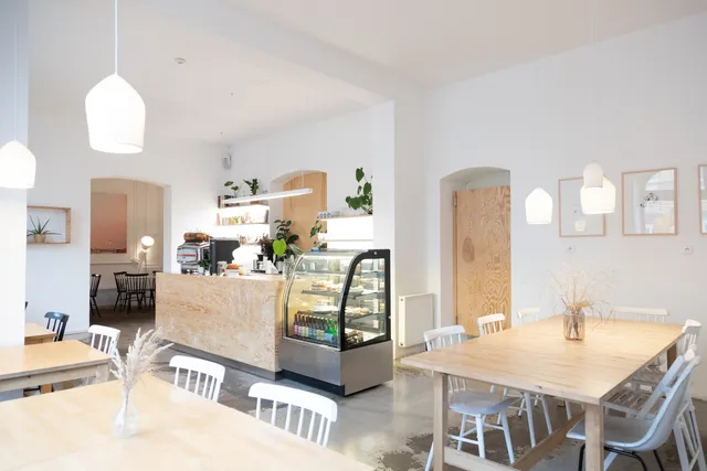 Mikyna Coffee & Food Point