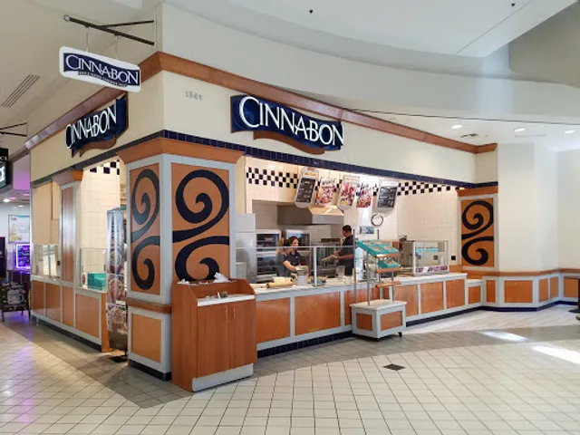 Cinnabon