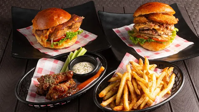 Gravy Grill Hot Dogs y Hamburguesas