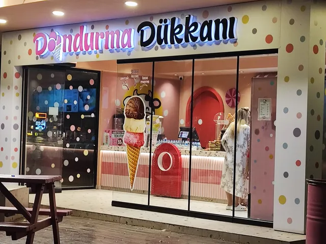 Dondurma Dükkanı Liman Şubesi