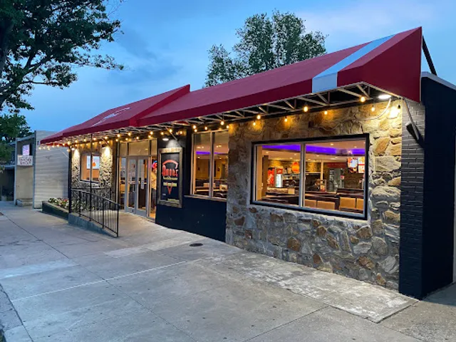 Amore Pizza & Restaurant