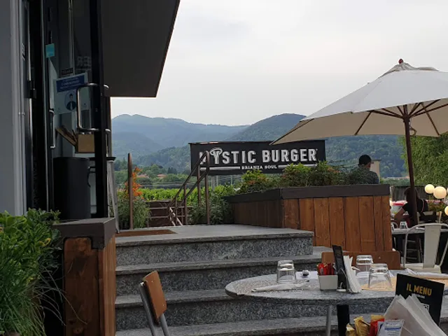 Mystic Burger