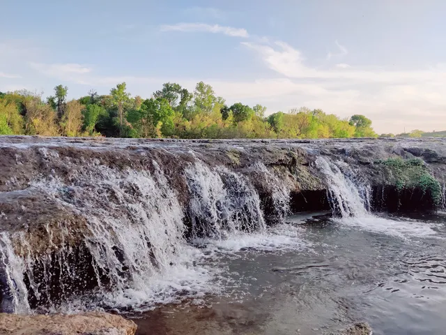 Waterfall - Marion Sansom Park