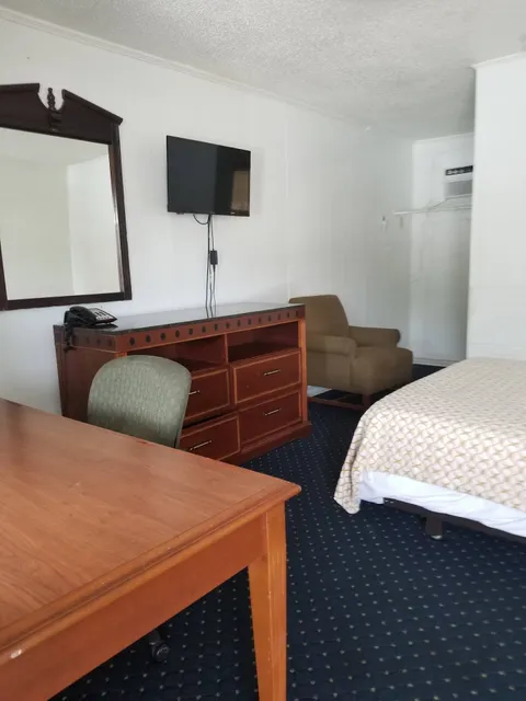 Qualitylawn care/home remodwling