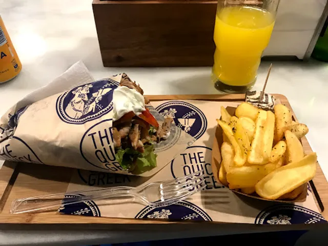 The Quick Greek Poble Sec