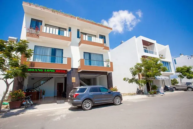 Khách sạn Hoàng Long